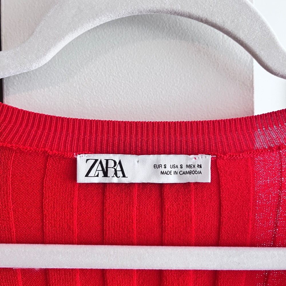 ZARA Ribbed Short Sleeve V-Neck Top - Picture 4 of 4